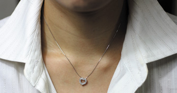 299/K18�z���C�g�S�[���h�l�b�N���X