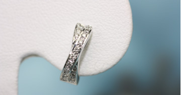 20115476/�z���C�g�S�[���h�_�C���s�A�X